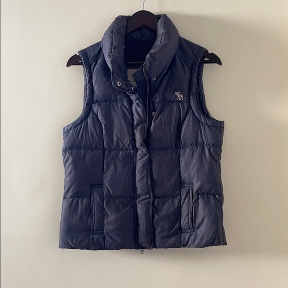 Abercrombie & Fitch Jackets & Blazers - A&F Navy Feather Down Puffer Vest w/ Pockets - M